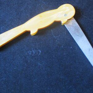 Vintage Foldable Finger Nail File with Parrot/Bird Enamel Holder